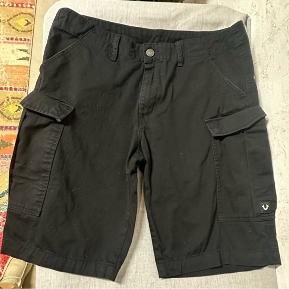 True Religion Men's Black Cargo Shorts - Picture 2 of 11